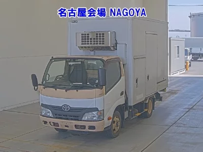 TOYOTA DYNA
