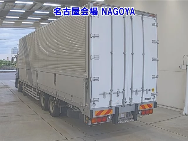 Hino Profia  с аукциона в Японии