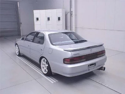 TOYOTA CRESTA