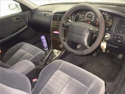 TOYOTA CRESTA