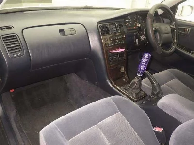 TOYOTA CRESTA