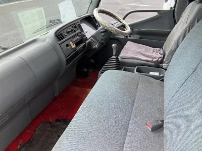 MITSUBISHI CANTER