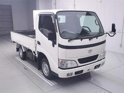 TOYOTA DYNA