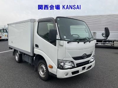 TOYOTA DYNA