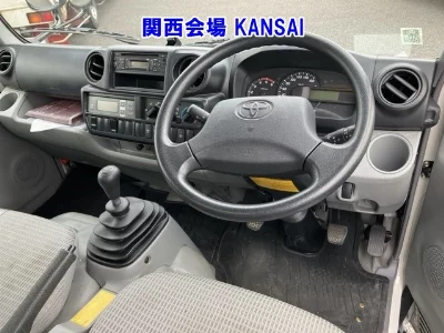 TOYOTA DYNA