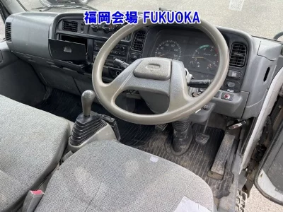 MITSUBISHI CANTER