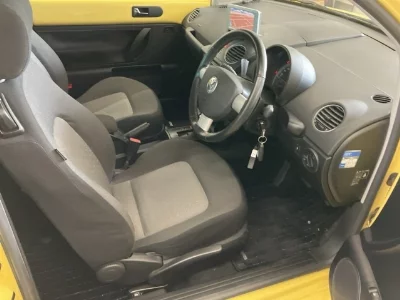 Volkswagen New Beetle
