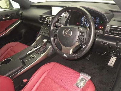 LEXUS IS