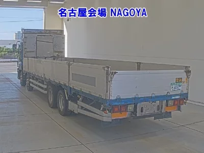 ISUZU GIGA