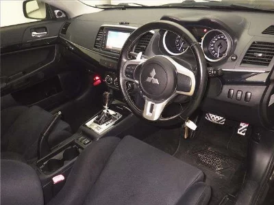 MITSUBISHI LANCER