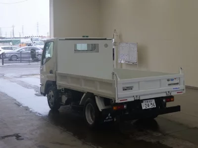 MITSUBISHI CANTER