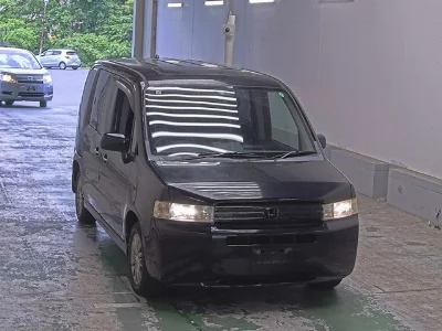 Honda Mobilio Spike