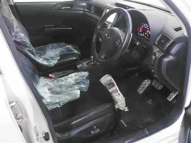 Subaru Exiga  с аукциона в Японии