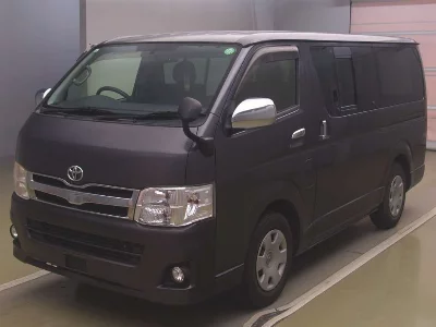 TOYOTA REGIUS VAN