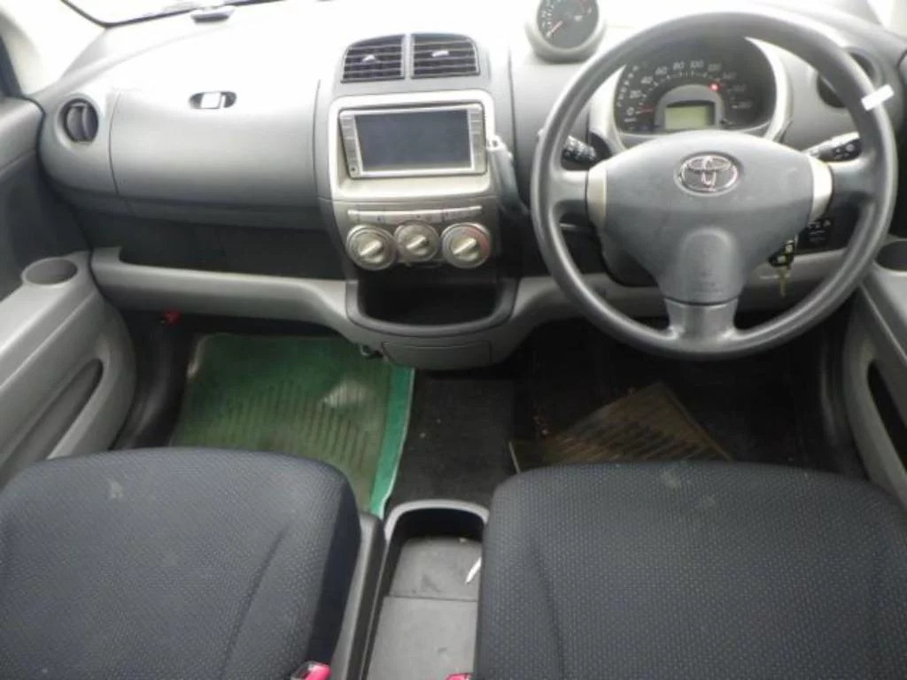 Toyota Passo  с аукциона в Японии