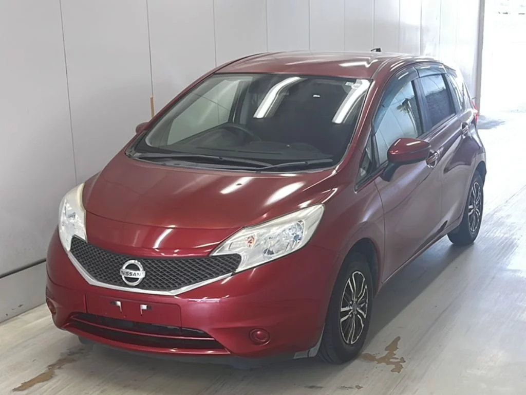 Nissan Note  с аукциона в Японии