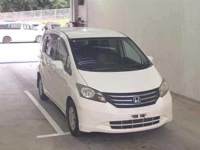 Honda Freed  с аукциона в Японии