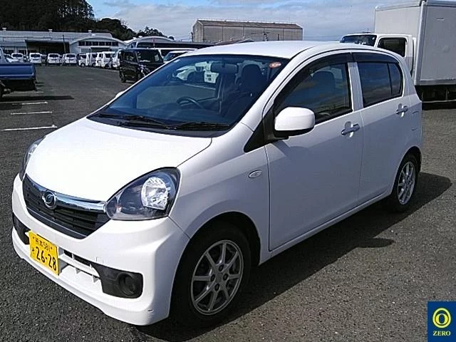 Daihatsu Mira e:S  с аукциона в Японии