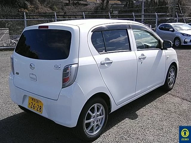 Daihatsu Mira e:S  с аукциона в Японии