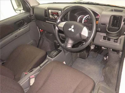 MITSUBISHI TOWN BOX