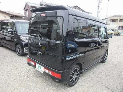 MITSUBISHI TOWN BOX