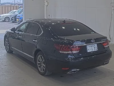 Lexus LS600hL
