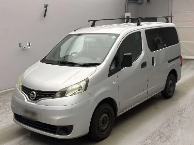 Nissan NV200 VANETTE VAN