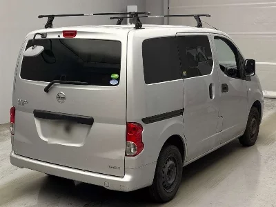 Nissan NV200 VANETTE VAN