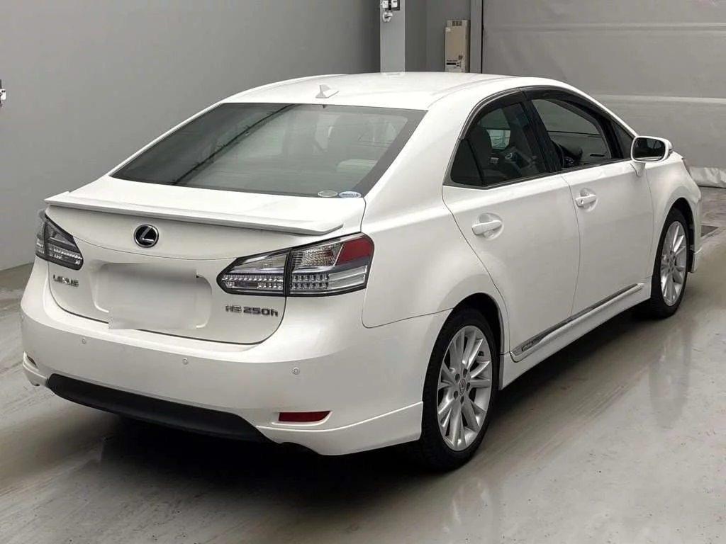 Lexus HS250h  с аукциона в Японии