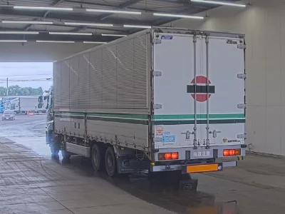 NISSAN DIESEL (UD) QUON