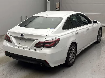 Toyota CROWN HYBRID