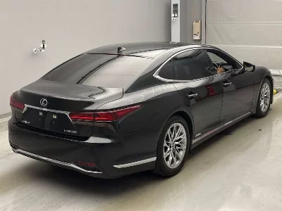 Lexus LS500h