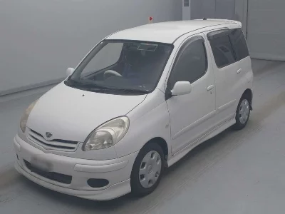 TOYOTA FUN CARGO