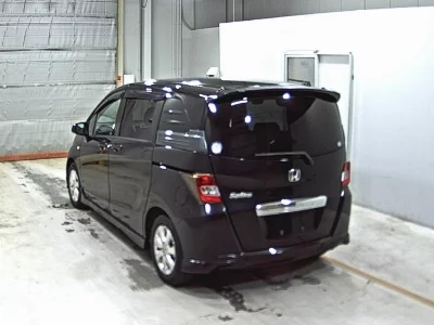 Honda Freed Spike