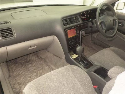 TOYOTA CRESTA