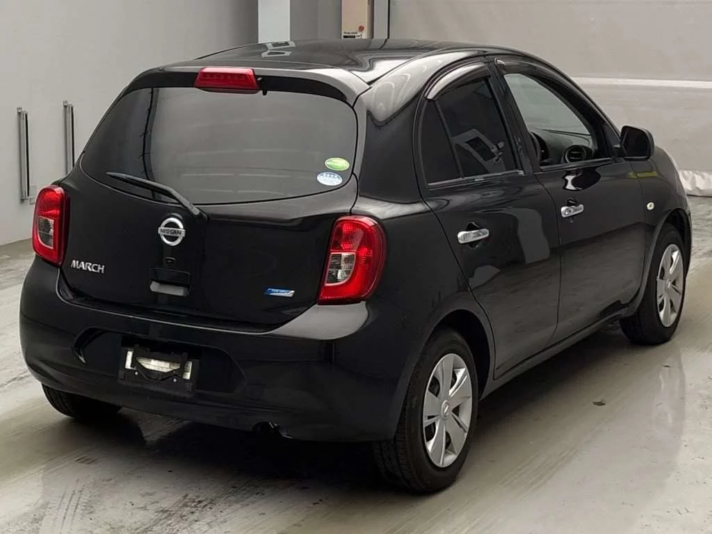 Nissan March  с аукциона в Японии