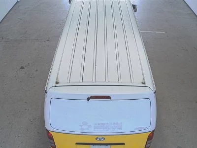 TOYOTA REGIUS VAN