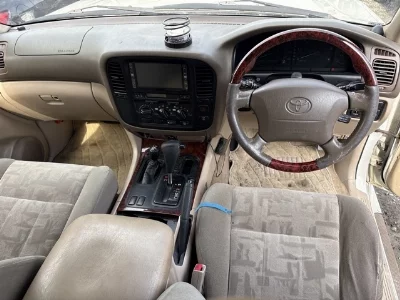 TOYOTA LAND CRUISER