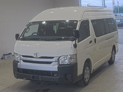 Toyota HiAce Commuter