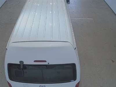 Toyota HiAce Commuter