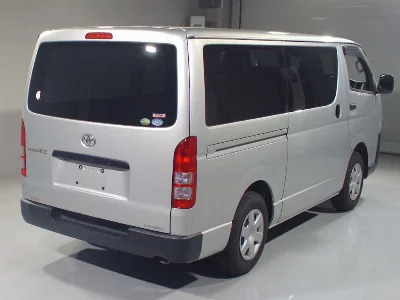 TOYOTA REGIUS VAN