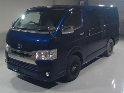 TOYOTA HIACE VAN