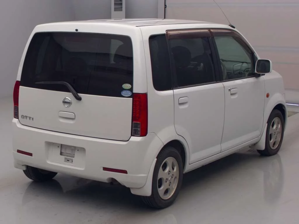 Nissan Otti  с аукциона в Японии