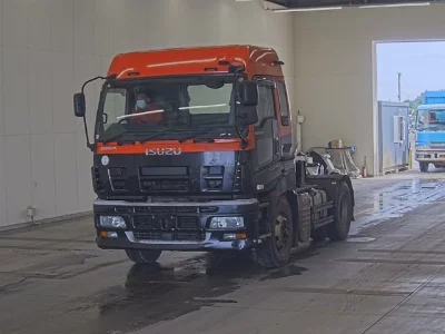 ISUZU GIGA