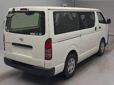 TOYOTA REGIUS VAN