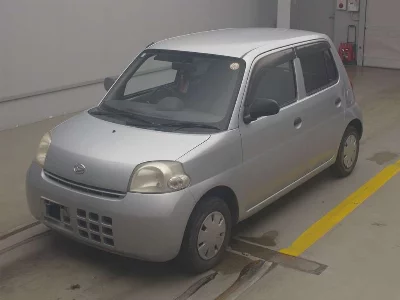Daihatsu Esse