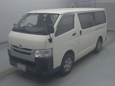 TOYOTA REGIUS VAN