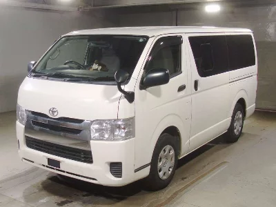 TOYOTA REGIUS VAN