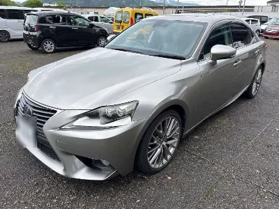 LEXUS IS
