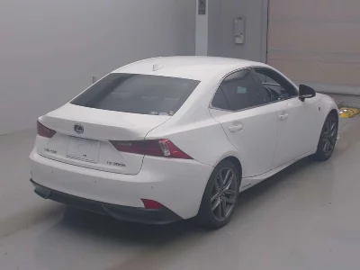 LEXUS IS